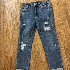 Casual Distressed Boyfriend Jeans in Blue